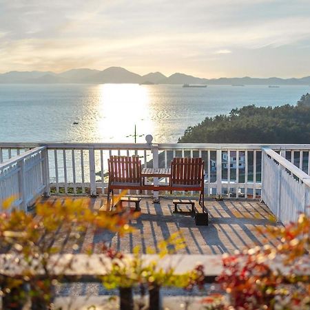 Namhae Whale'S Dream Villa Exterior foto