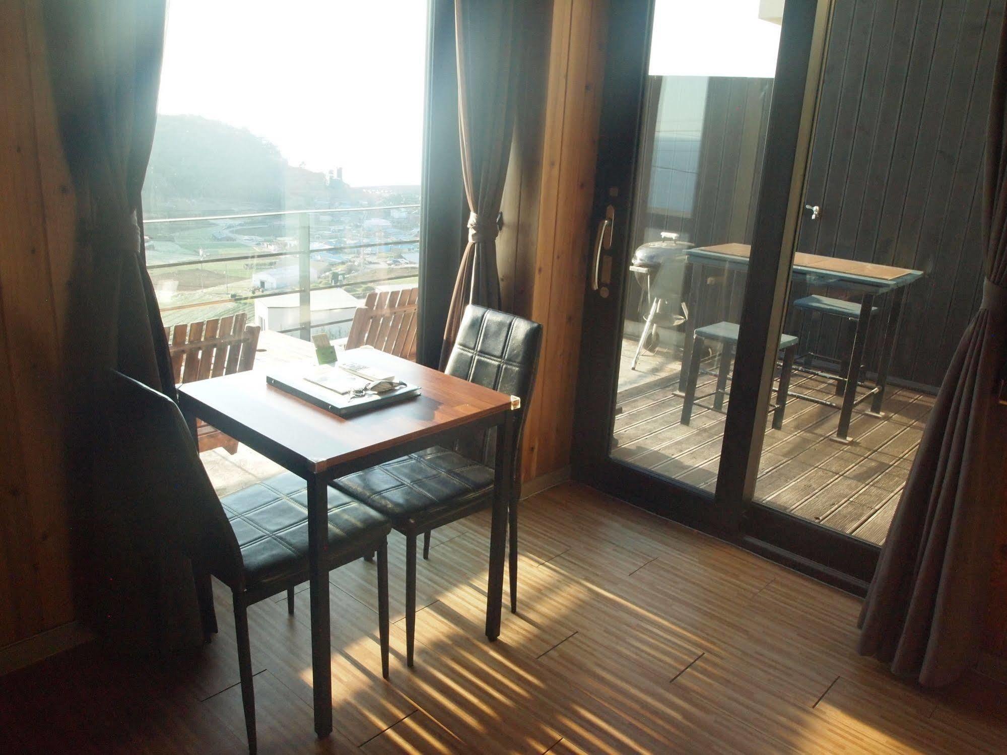 Namhae Whale'S Dream Villa Exterior foto