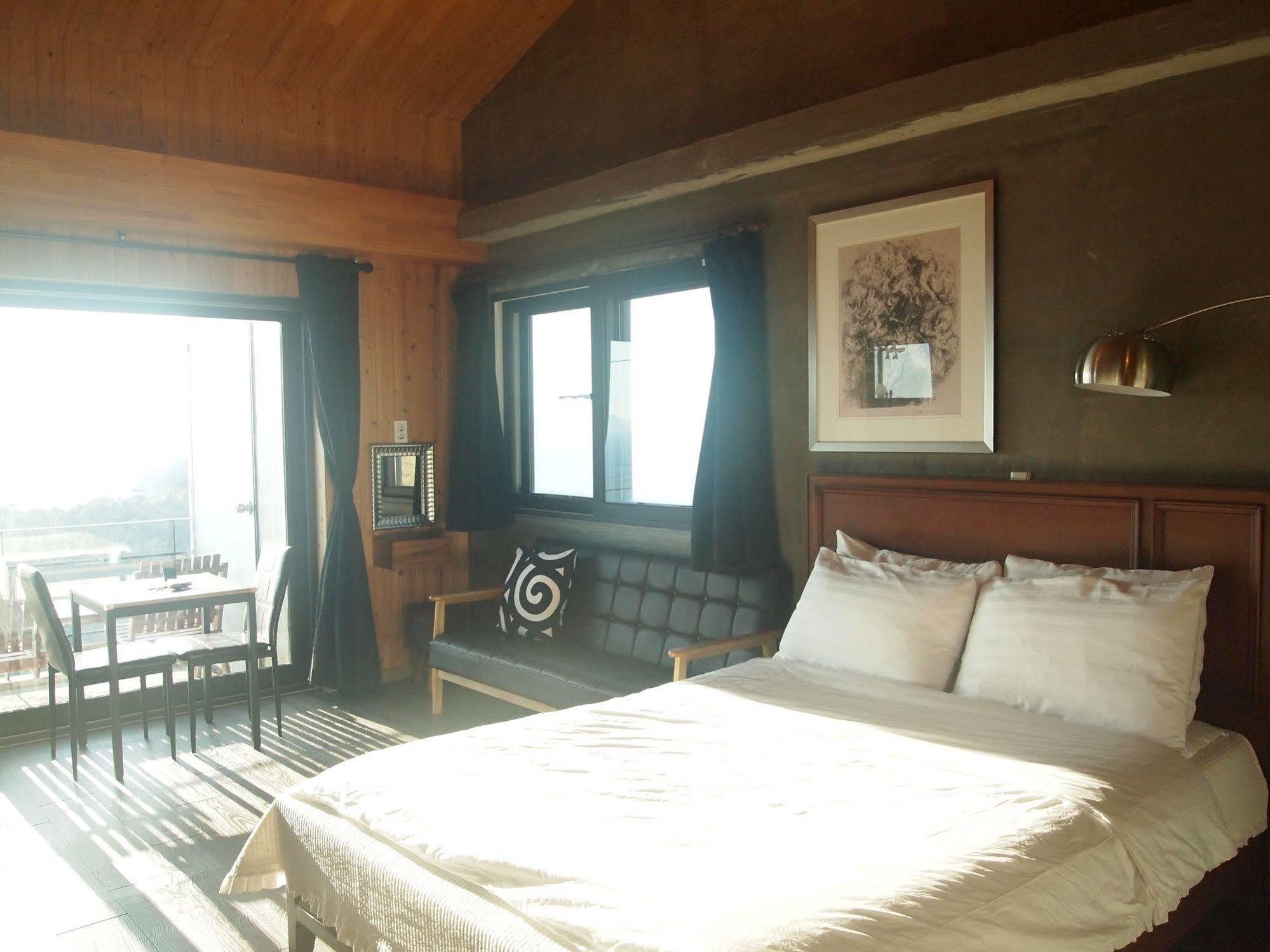 Namhae Whale'S Dream Villa Exterior foto